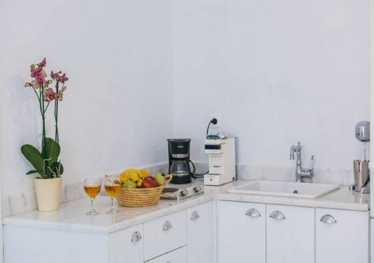 Geomare Beach House Монолитос Екстериор снимка