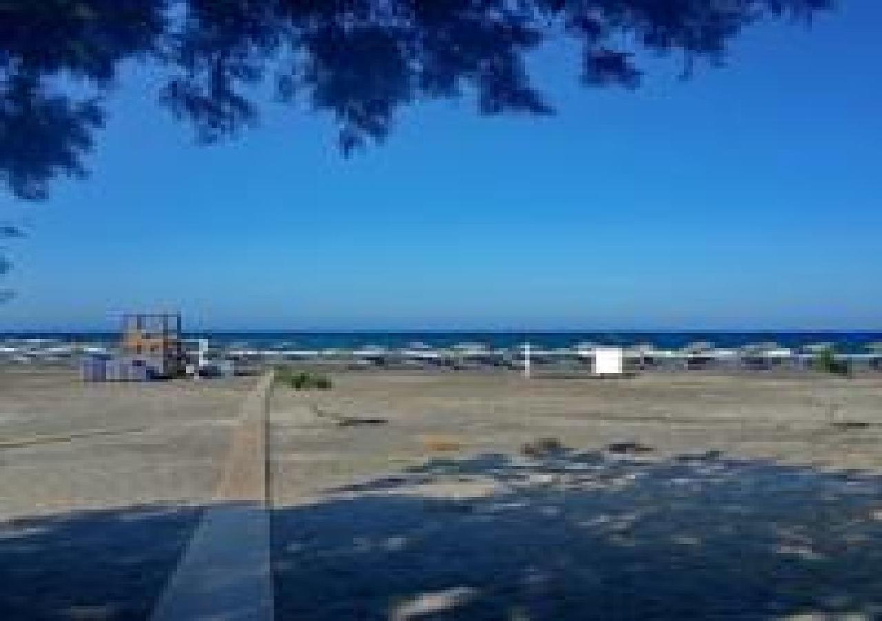 Geomare Beach House Монолитос Екстериор снимка
